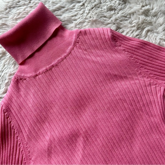 LIKE NEW Zara Cropped Pink Ribbed Turtleneck Long Sleeve Bubblegum Cute - Picture 6 of 7